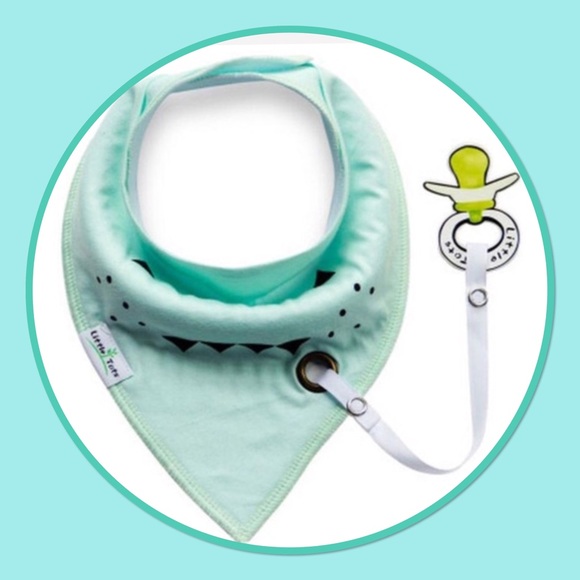 🎉New🎉Cotton Bib & Pacifier Holder🎉🎉 - Picture 5 of 8